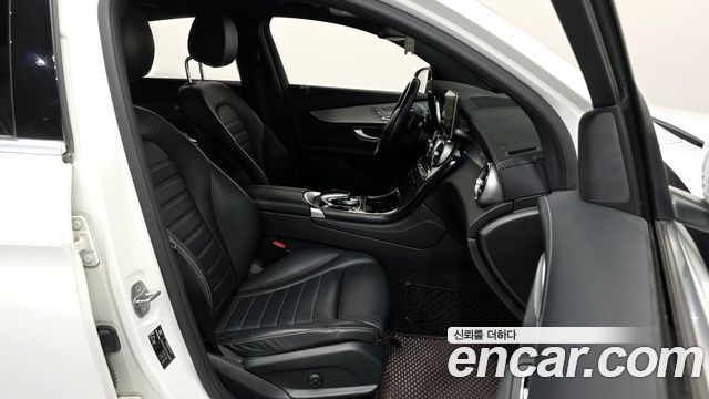 Mercedes-Benz GLC-Class GLC220 d 4MATIC Premium Coupe