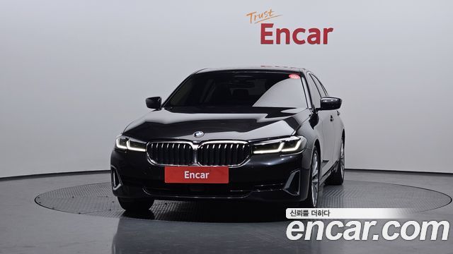 BMW 5-Series 530i Luxury