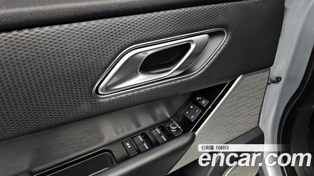 Land Rover Range Rover Velar 2.0 D240 R-Dynamic SE