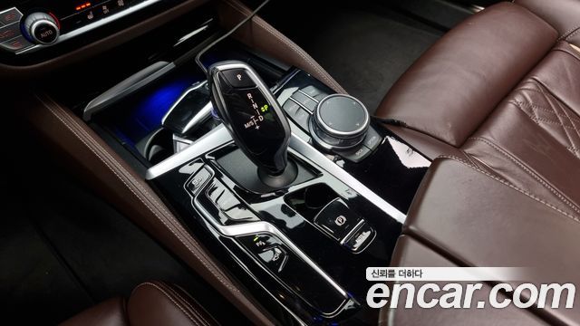BMW 5-Series 523d M Sport