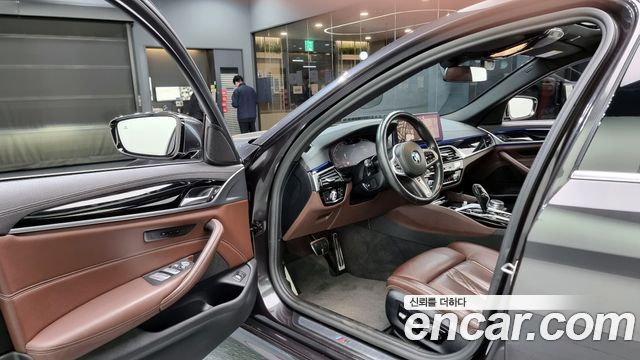 BMW 5-Series 523d M Sport