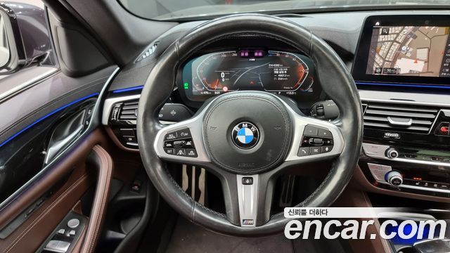 BMW 5-Series 523d M Sport