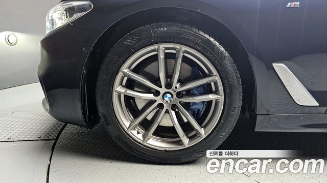 BMW 5-Series 530i M Sport Package