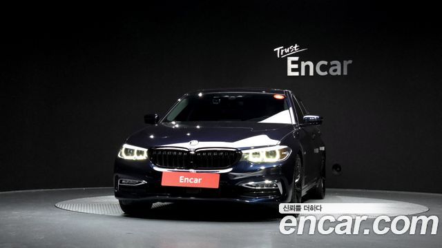 BMW 5-Series 520i Luxury