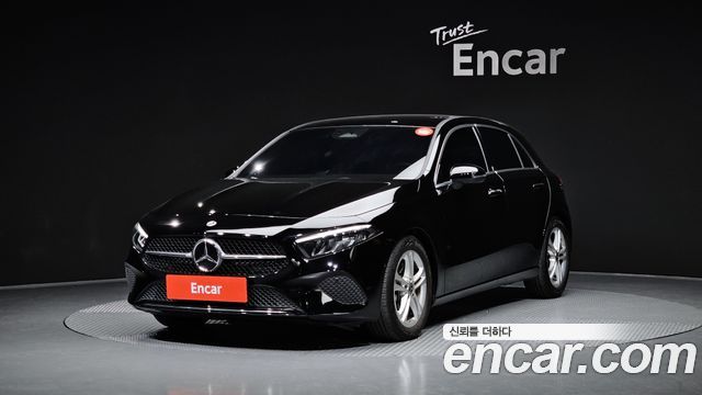 Mercedes-Benz A-Class A220 Hatchback