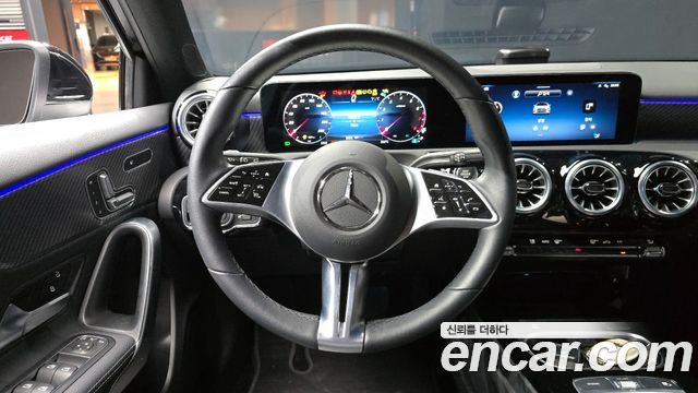 Mercedes-Benz A-Class A220 Hatchback