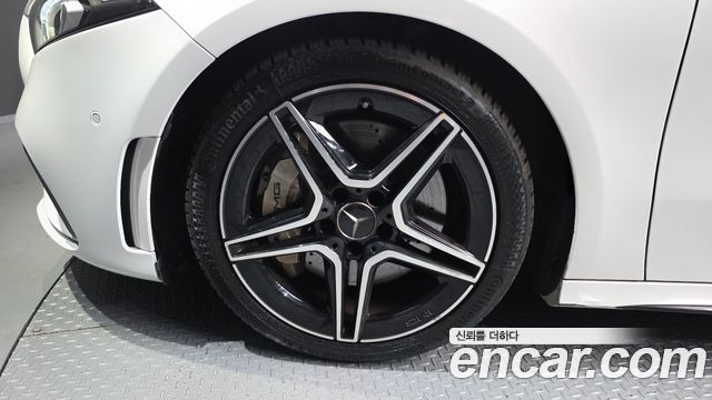 Mercedes-Benz A-Class AMG A35 4MATIC Sedan
