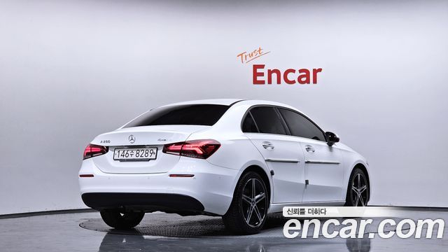 Mercedes-Benz A-Class A250 4MATIC Sedan