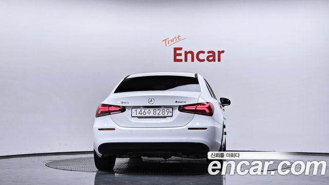 Mercedes-Benz A-Class A250 4MATIC Sedan