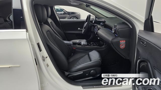 Mercedes-Benz A-Class A250 4MATIC Sedan
