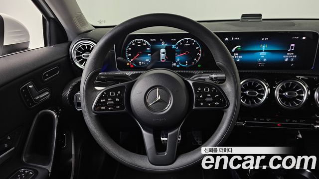 Mercedes-Benz A-Class A250 4MATIC Sedan