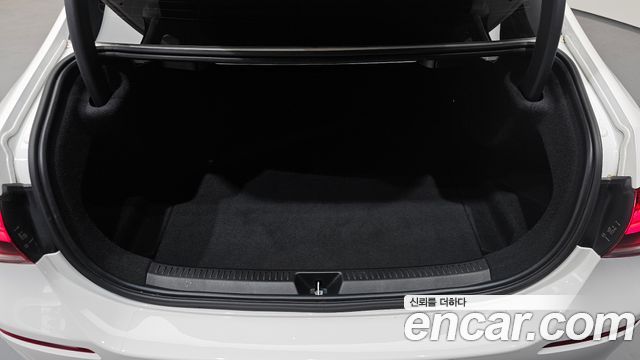 Mercedes-Benz A-Class A250 4MATIC Sedan