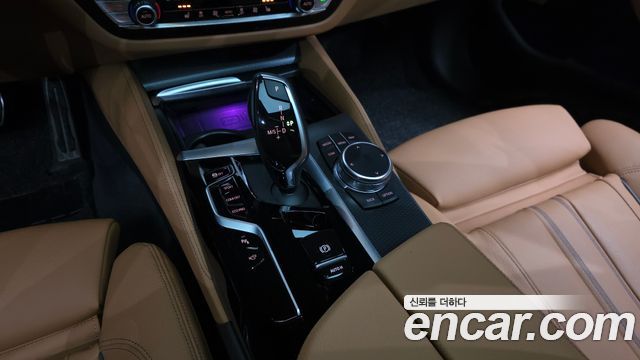 BMW 5-Series 520i M Sport