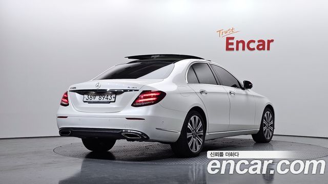 Mercedes-Benz E-Class E400 4MATIC Exclusive