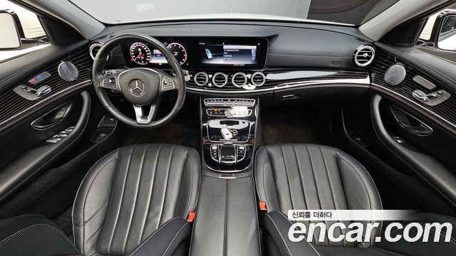 Mercedes-Benz E-Class E400 4MATIC Exclusive