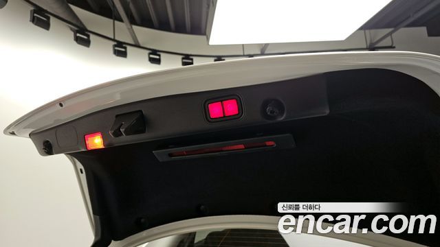 Mercedes-Benz E-Class E400 4MATIC Exclusive