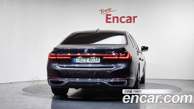 BMW 7-Series 730d xDrive Design Pure Excellence