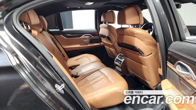 BMW 7-Series 730d xDrive Design Pure Excellence