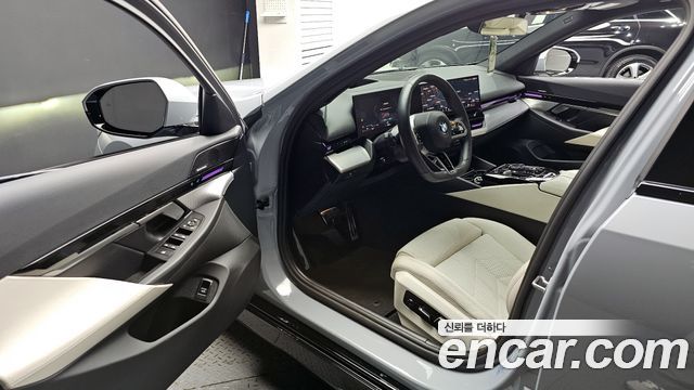 BMW 5-Series 523d xDrive M Sport