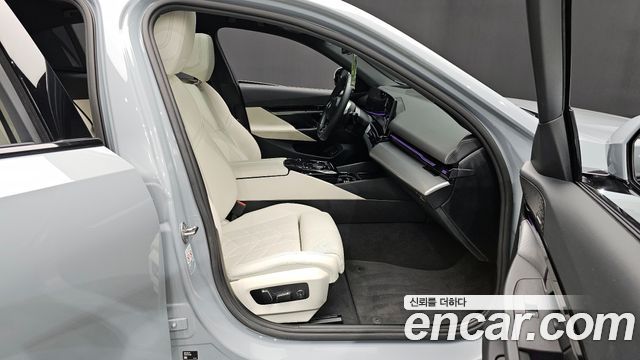 BMW 5-Series 523d xDrive M Sport