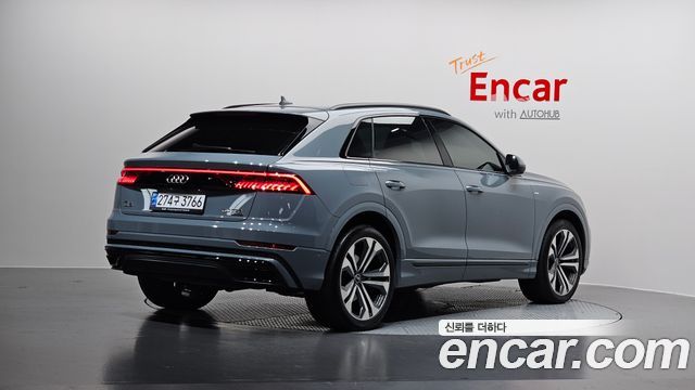 Audi Q8 55 TFSI Quattro Premium