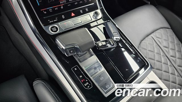 Audi Q8 55 TFSI Quattro Premium