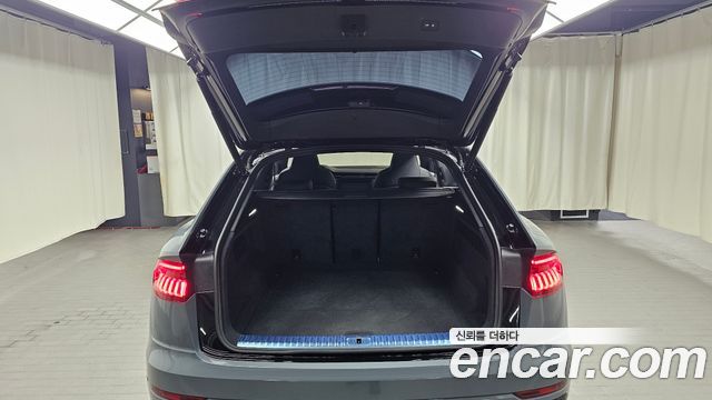 Audi Q8 55 TFSI Quattro Premium