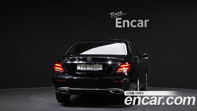 Mercedes-Benz E-Class E200 Avantgarde