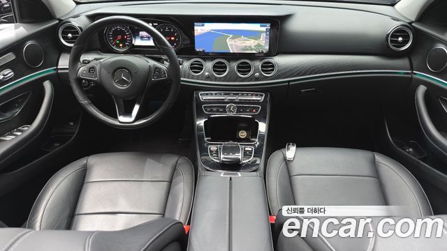 Mercedes-Benz E-Class E200 Avantgarde