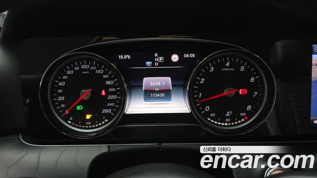 Mercedes-Benz E-Class E200 Avantgarde