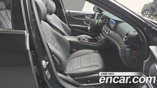 Mercedes-Benz E-Class E200 Avantgarde