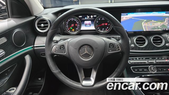 Mercedes-Benz E-Class E200 Avantgarde