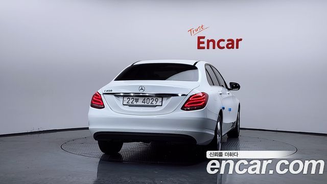 Mercedes-Benz C-Class C200