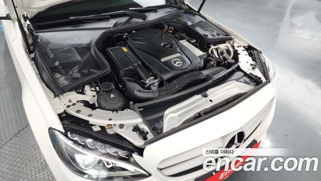 Mercedes-Benz C-Class C200