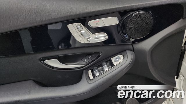 Mercedes-Benz C-Class C200