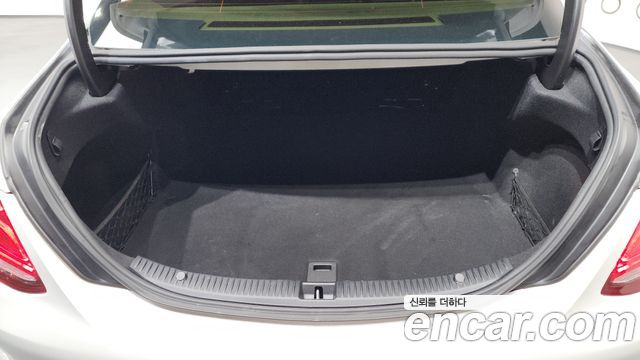 Mercedes-Benz C-Class C200