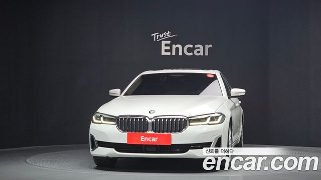 BMW 5-Series 523d xDrive Luxury