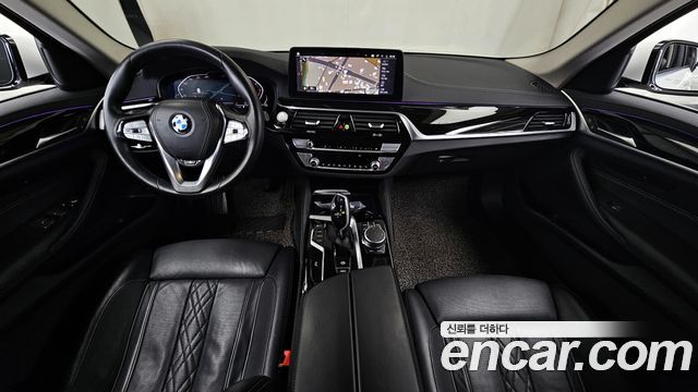 BMW 5-Series 523d xDrive Luxury