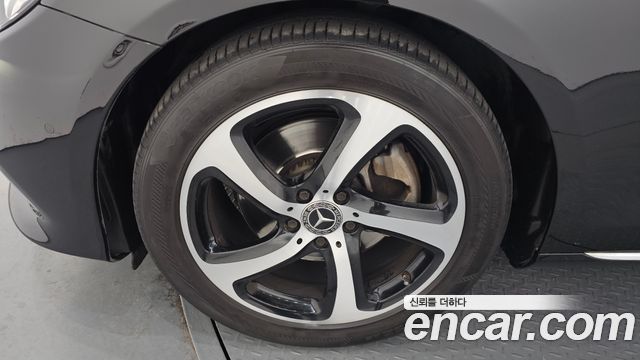 Mercedes-Benz E-Class E250 Avantgarde