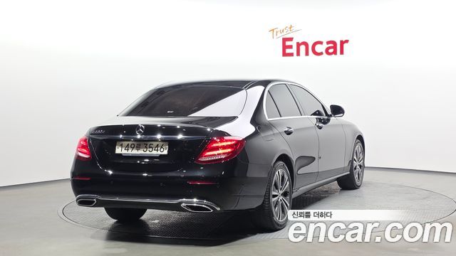 Mercedes-Benz E-Class E220d Avantgarde