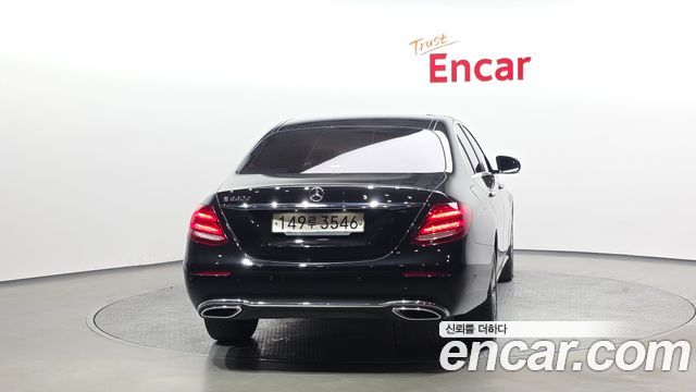 Mercedes-Benz E-Class E220d Avantgarde