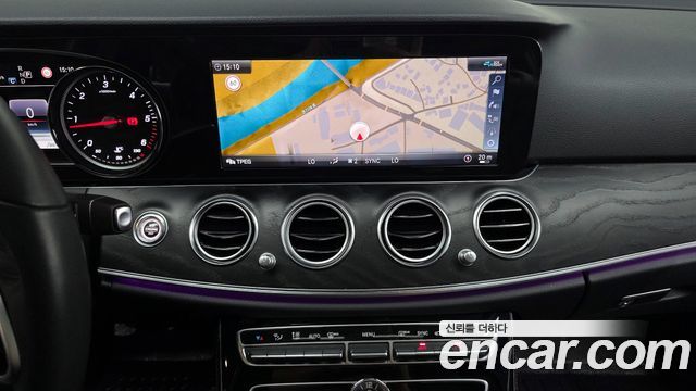 Mercedes-Benz E-Class E220d Avantgarde