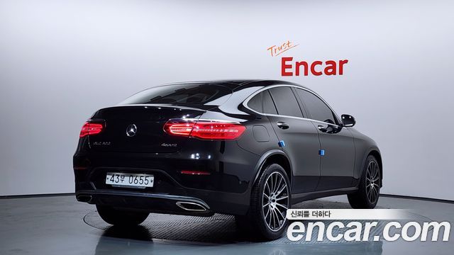 Mercedes-Benz GLC-Class GLC300 4MATIC AMG Line Coupe
