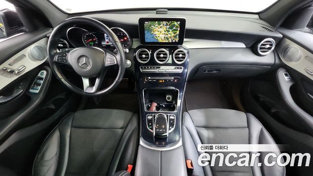 Mercedes-Benz GLC-Class GLC300 4MATIC AMG Line Coupe