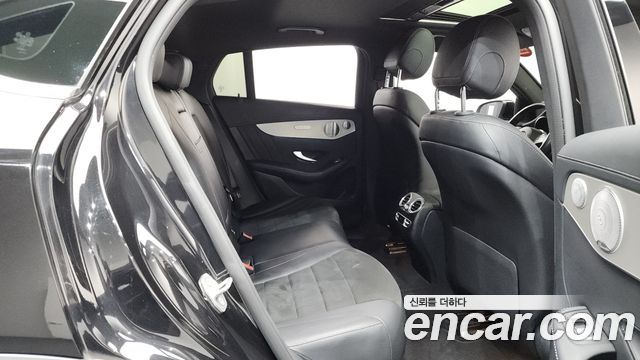 Mercedes-Benz GLC-Class GLC300 4MATIC AMG Line Coupe