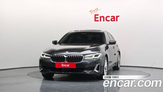 BMW 5-Series 530i Luxury