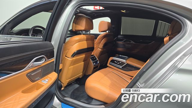BMW 7-Series 730d xDrive M Sport