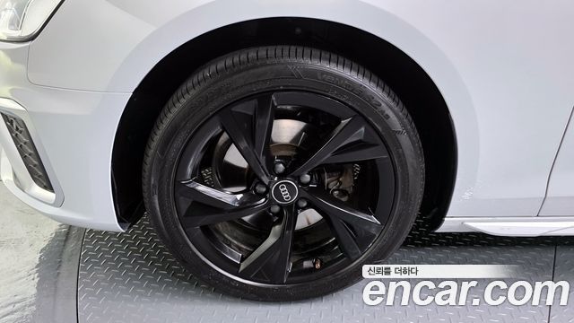 Audi A4 40 TFSI Premium