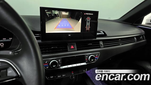 Audi A4 40 TFSI Premium