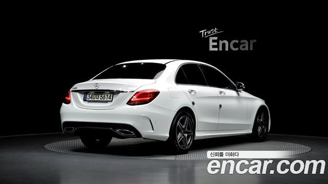 Mercedes-Benz C-Class C200 AMG Line